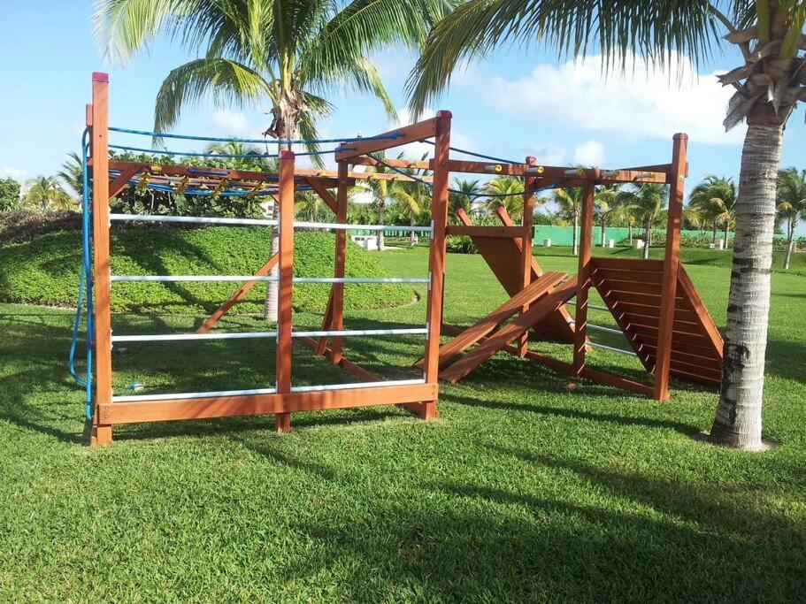 Punta Me Luxury Apartments Ocean View & Beach Front In Amara Cancun Exterior photo
